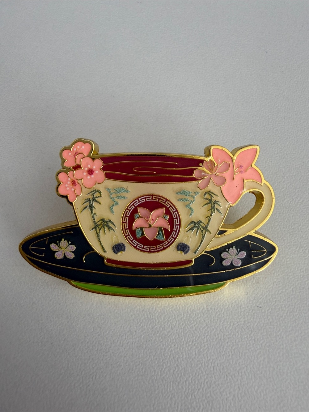 Disney Princess Teacup Pin - Mulan